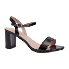 Jezzi Women's sandals on the post black
