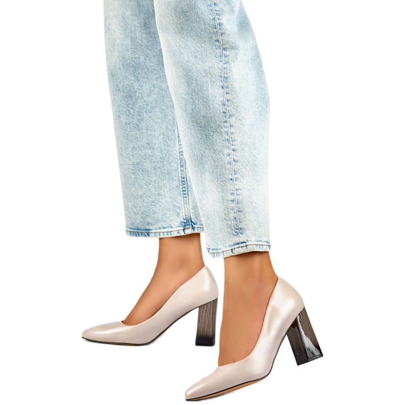 Pumps with a leather insert GD-FL486A-L.BE beige