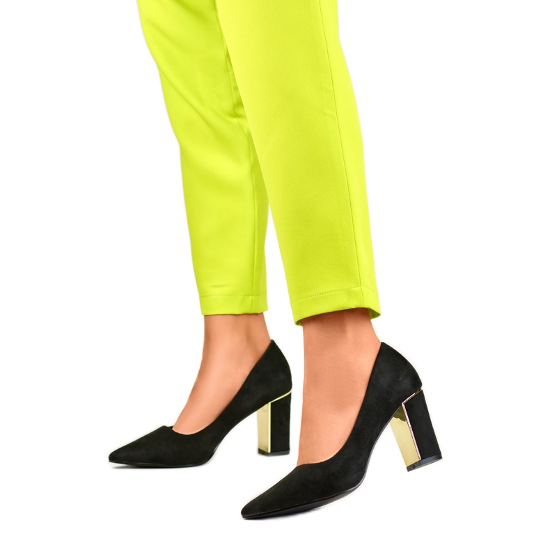 Women's pumps on a high heel GD-DO112A_B, black