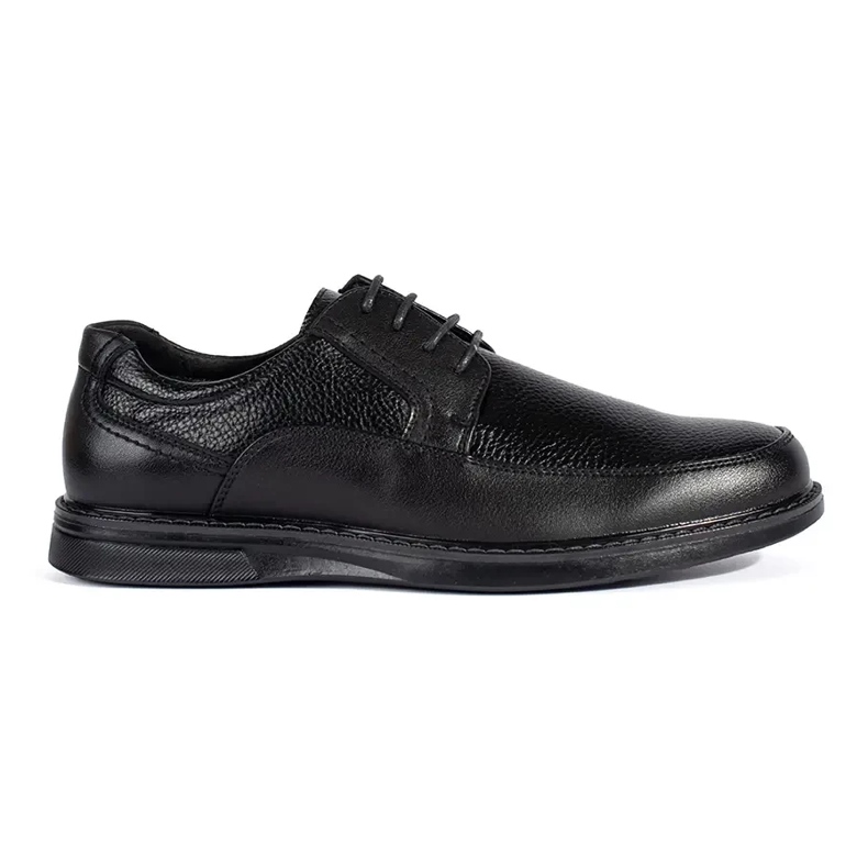 Black men's lace-up shoes