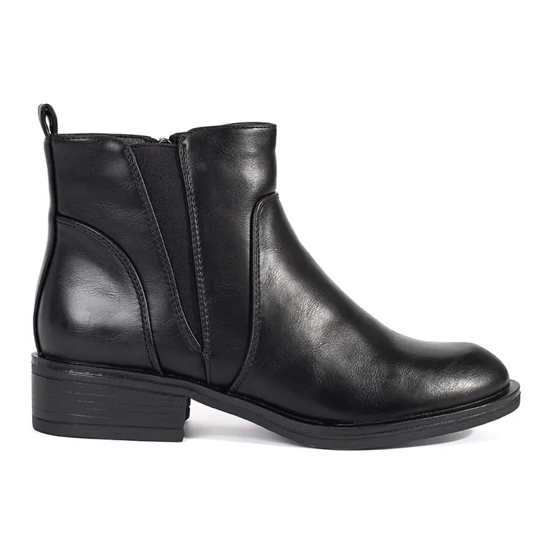 Black women's Chelsea boots with low heels Black women's Chelsea boots with low heels