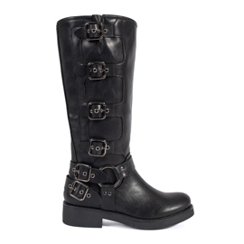 Black low-heeled boots with buckles Black low-heeled boots with buckles
