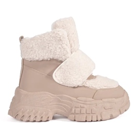 Seastar Beige platform snow boots with shearling fur