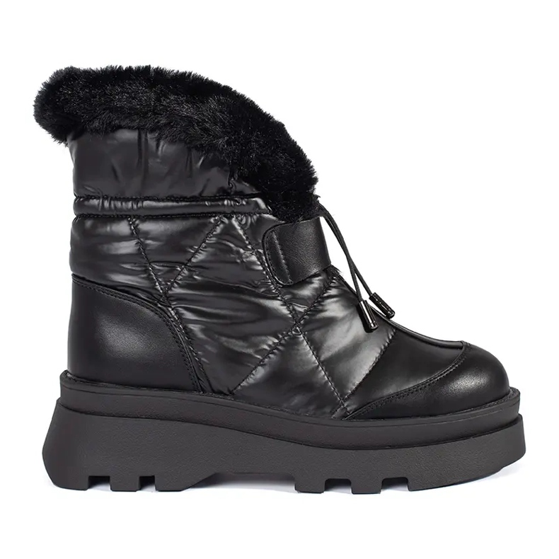 Seastar Black women's snow boots with black fur on the platform Seastar Black women's snow boots with black fur on the platform