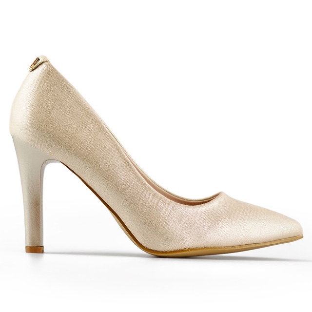 Women's gold pumps with a comfortable heel, elegant gold women's shoes beige