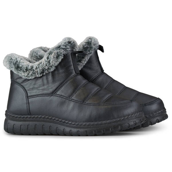 Women's short snow boots with fur, black CH-06B