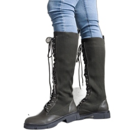 Green slip-on boots with an elastic upper from Veradi