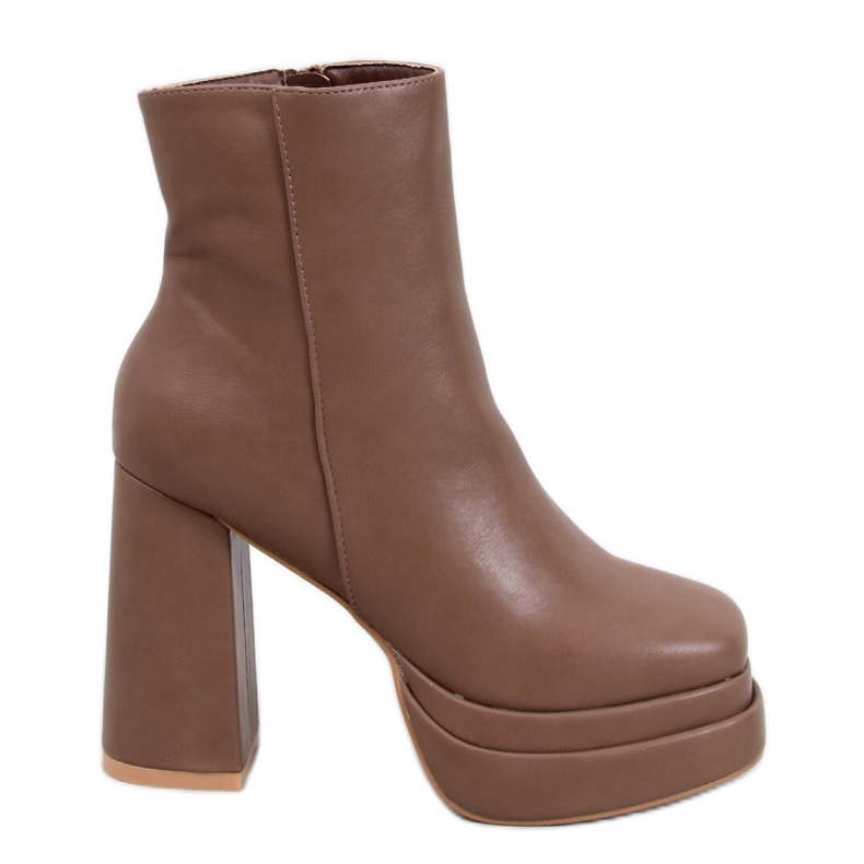 Comfortable Charokee Khaki platform boots brown