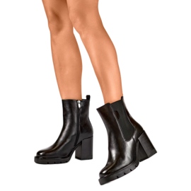 Boots Model 24-12495B Black