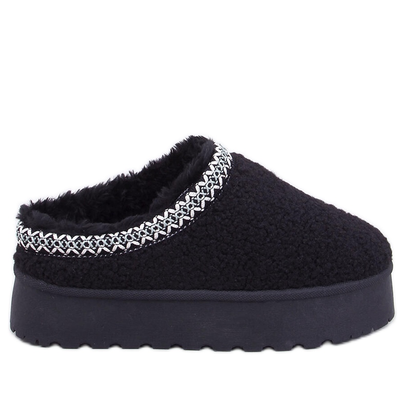 Women's short snow boots with a sheepskin and embroidery, black