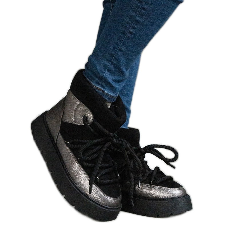 Black women's platform snow boots with fur lining