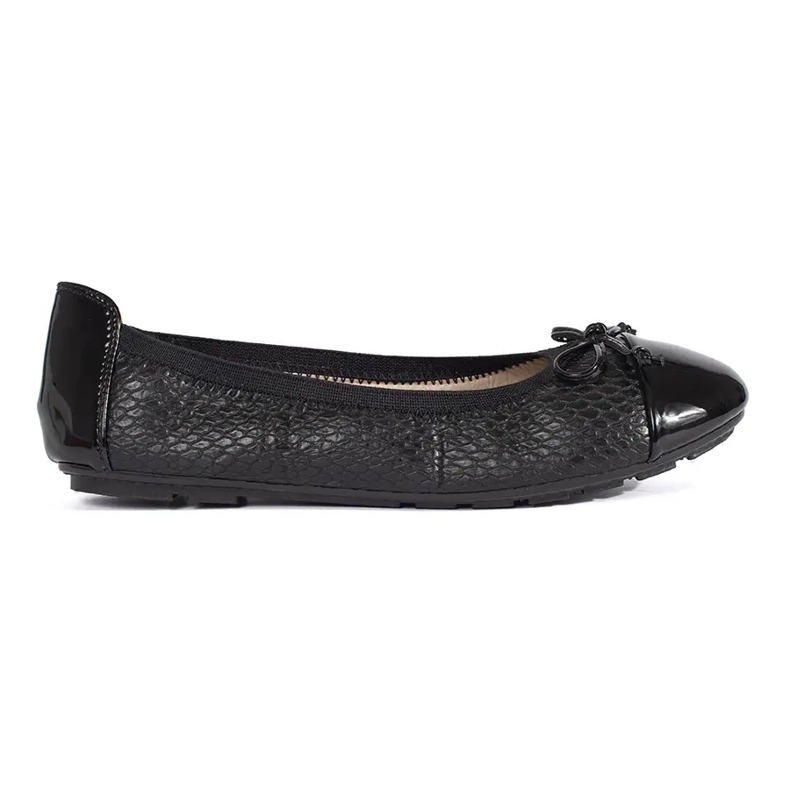Women's black patent ballet flats with a bow Women's black patent ballet flats with a bow