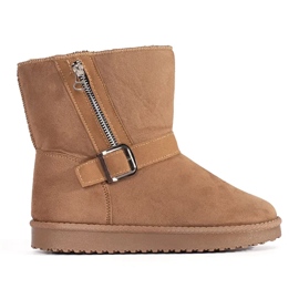Beige women's snow boots with a decorative buckle and zipper Beige women's snow boots with a decorative buckle and zipper