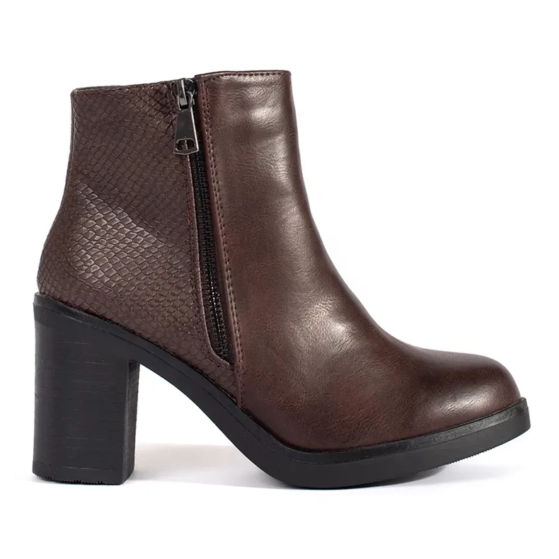Seastar Brown ankle boots with a zipper