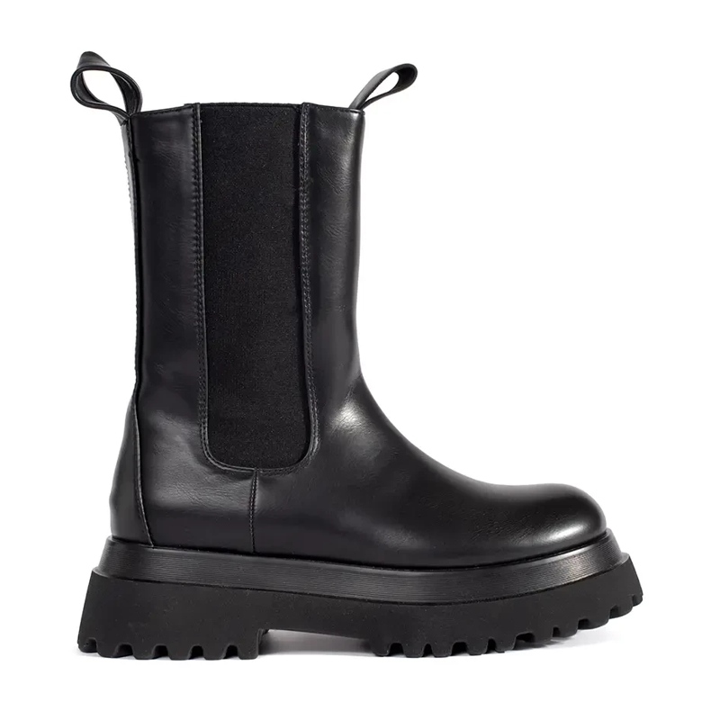 Seastar Black high Chelsea boots on the platform