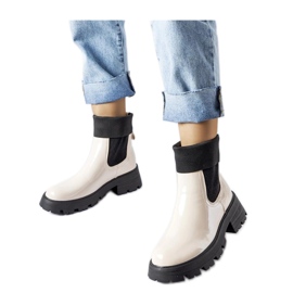 Beige slip-on worker boots by Breolungi - Solea