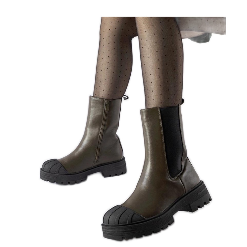 Dark green insulated Chelsea boots from Porcigatone - Solea