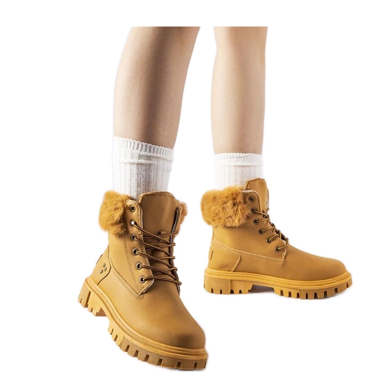 Brown boots with decorative fur from Albert - Solea