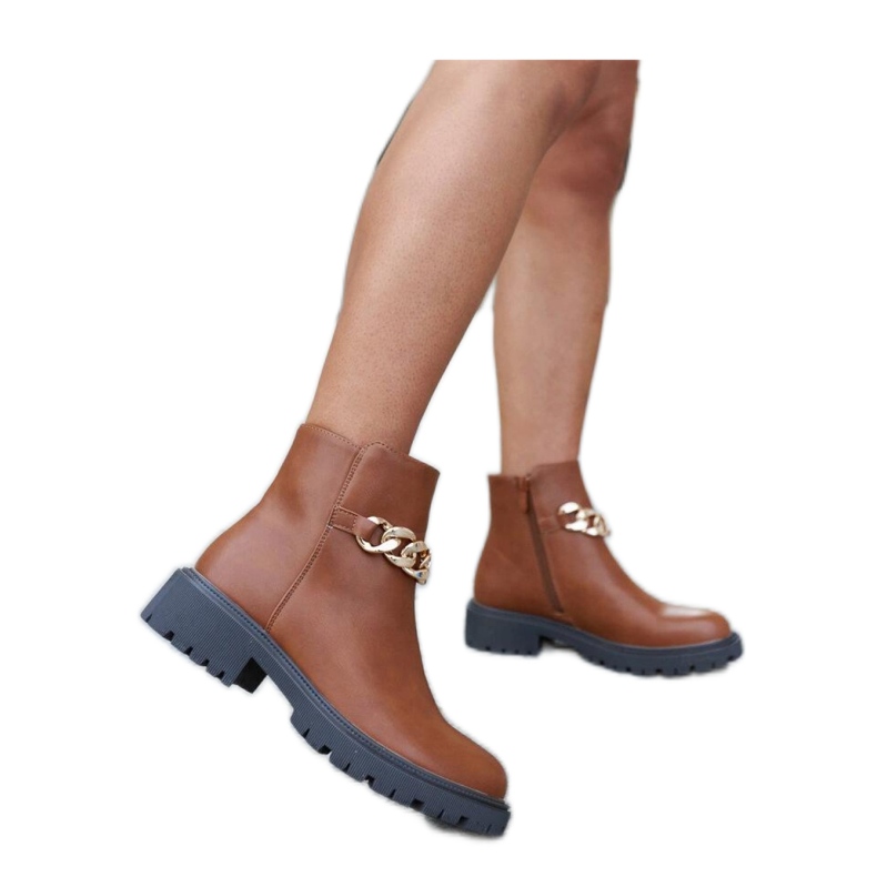 Brown ankle boots decorated with a Bonsaint chain - Solea