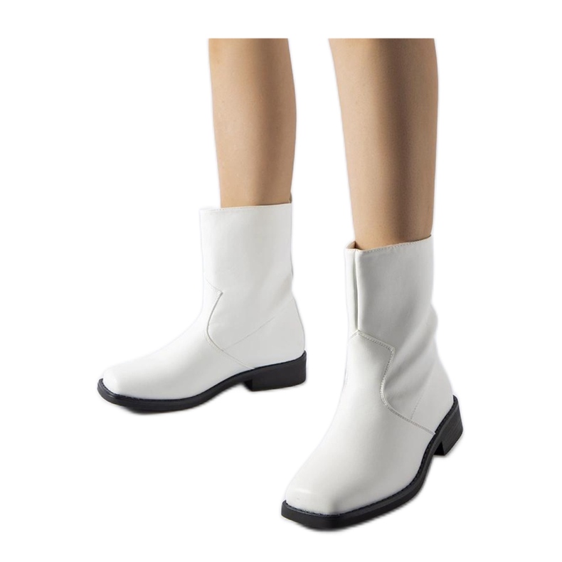 White insulated ankle boots with a square toe from Bel - Solea