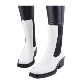 White ankle boots from Maret - Solea