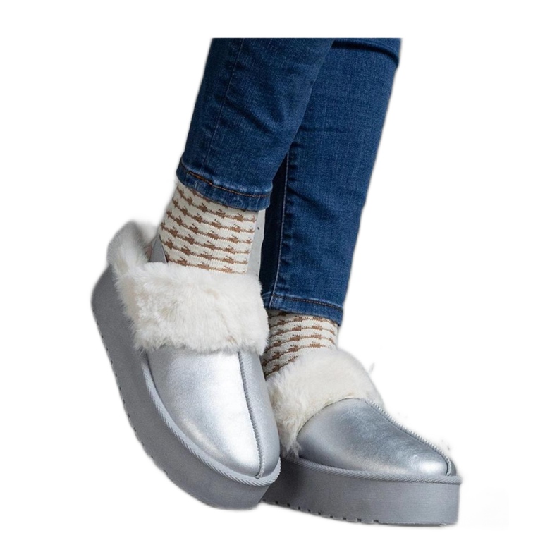 Silver platform slippers decorated with fur with an elastic band at the heel, Asza - Solea grey