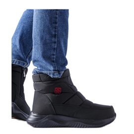Black short insulated snow boots