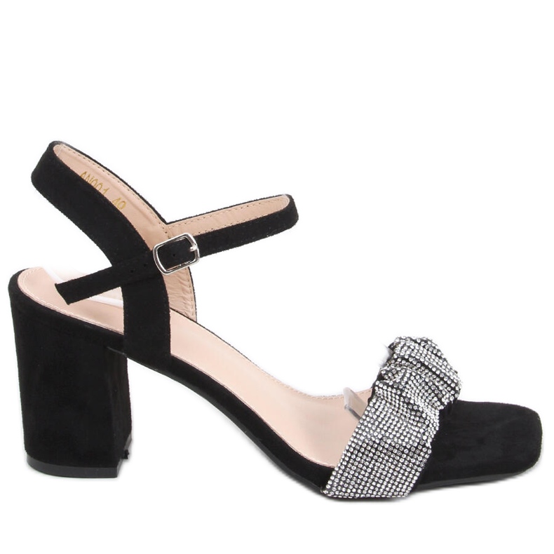 Black wide-heeled sandals