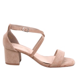 Khaki low-heeled sandals beige