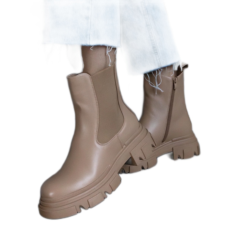 Beige insulated ankle boots with a zipper, eco leather Beige insulated ankle boots with a zipper, eco leather