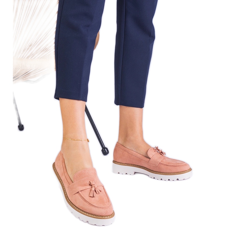 Pink women's moccasins from Ekozamsz with fringes