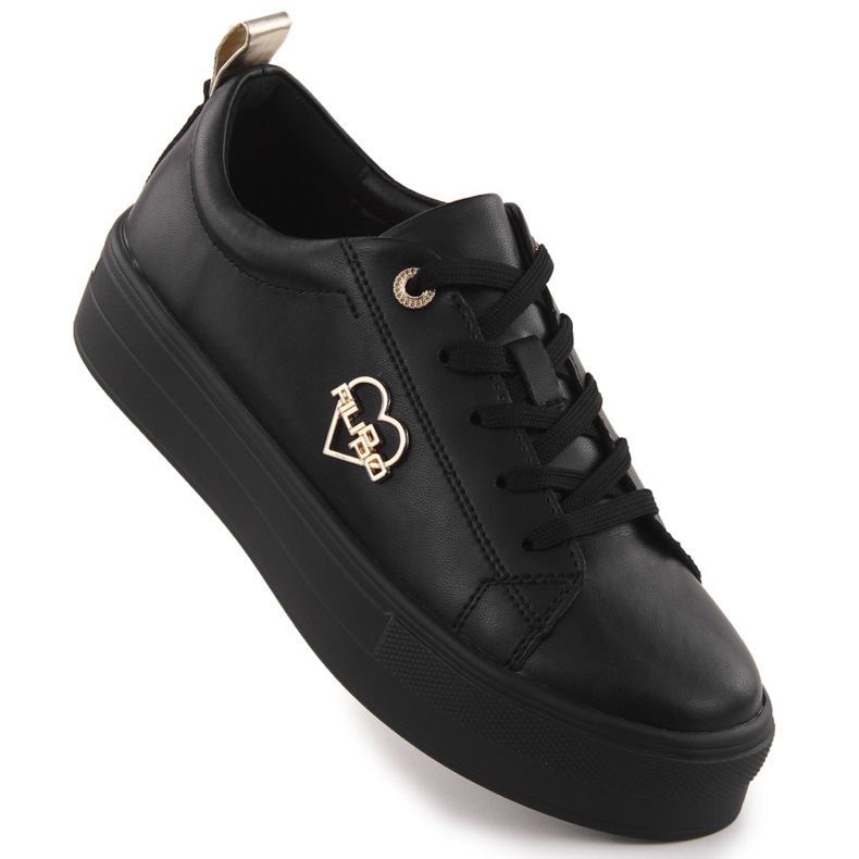 Women's leather shoes on the Platform Czarne Filippo 3533 black