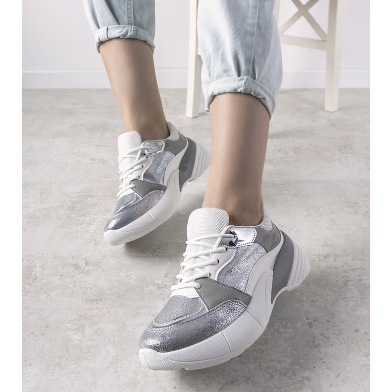 D/GMR Silver sneakers on a high sole Red