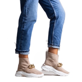 D/GMR Brown sneakers with Taryn chain