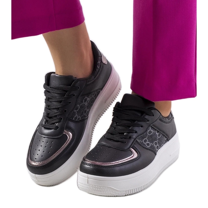 D/GMR Black women's sneakers from Luzia
