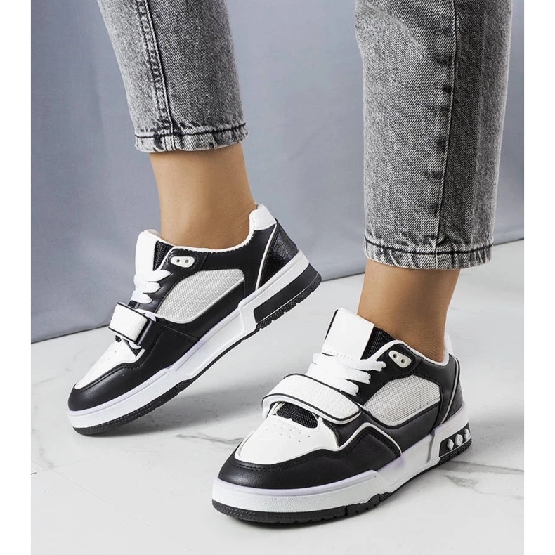 D/GMR Ollie women's black sneakers white
