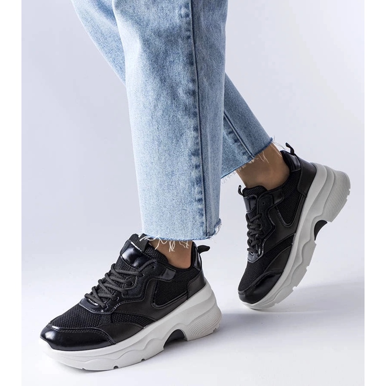 D/GMR Women's black sneakers from Séguin