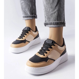 D/GMR Black and beige boots with a thicker sole from Baron