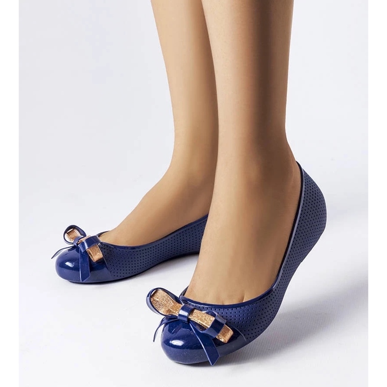 D/GMR Navy blue ballerinas decorated with a Harlingen bow