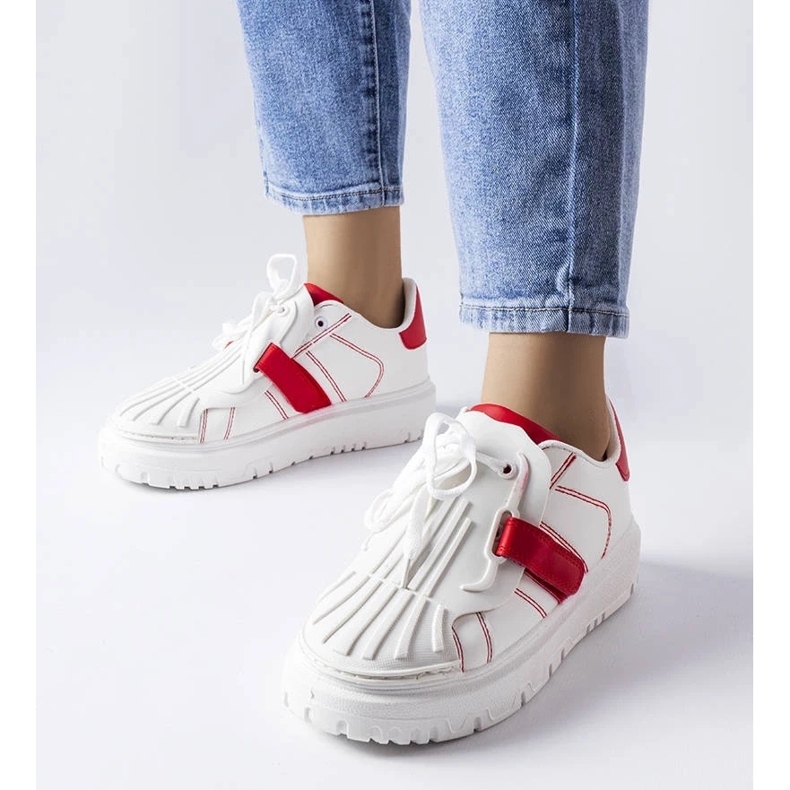 D/GMR White and red sneakers on the Binet platform