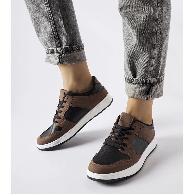 D/GMR Brown and black Jacqueline sneakers