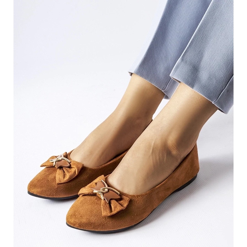D/GMR Brown ballet flats with a pointed toe Jetté