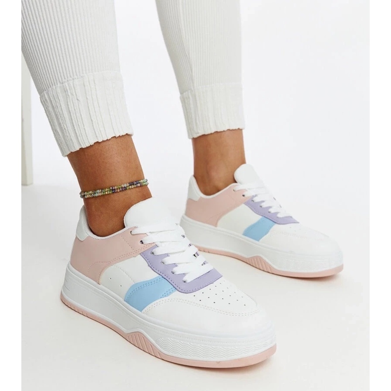 D/GMR White and pink sneakers with a thicker Rafida sole