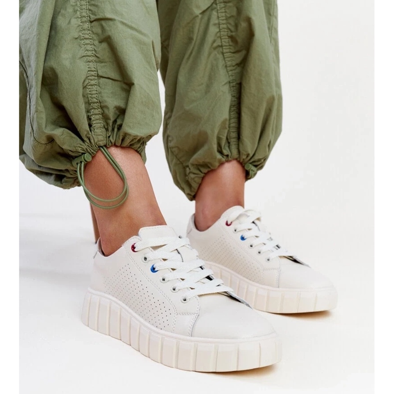 Beige leather sneakers from Zvonka Beige leather sneakers from Zvonka