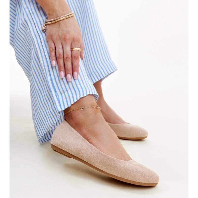 Beige ballet flats made of Jala eco suede