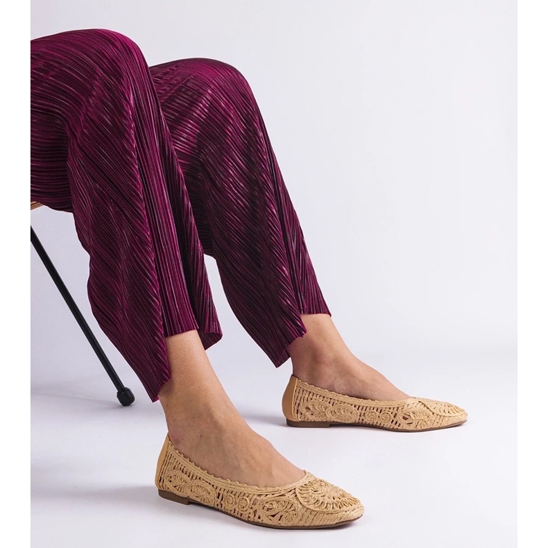 D/CEO Beige braided ballet flats by Salinela