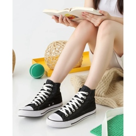 Women's Raven Black sneakers