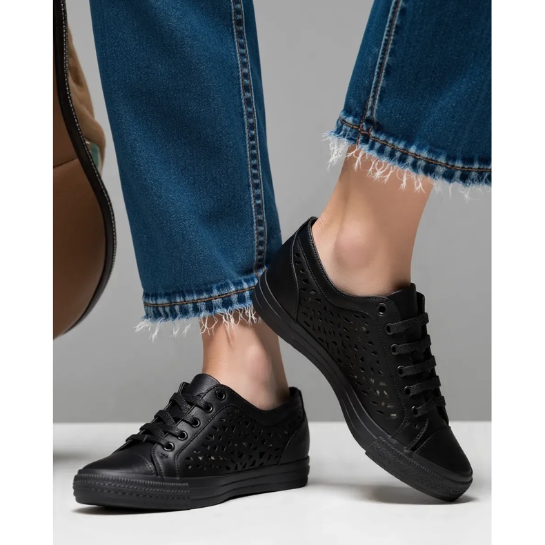Women's Belvio Black sneakers