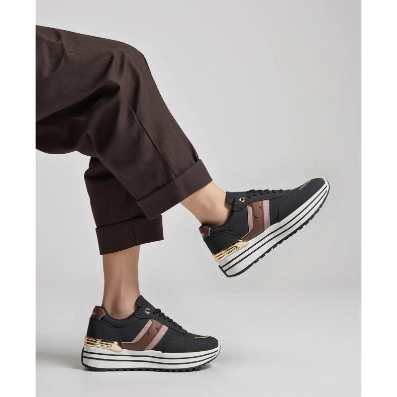 Women's Veloxa Black sneakers