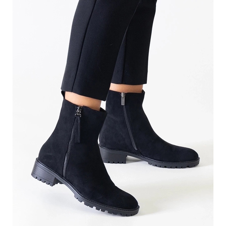 D/CEO Black high ankle boots on the Zahra eco-suede platform